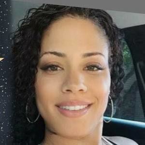 Meet your Posher, Ebony